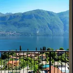 The View 1